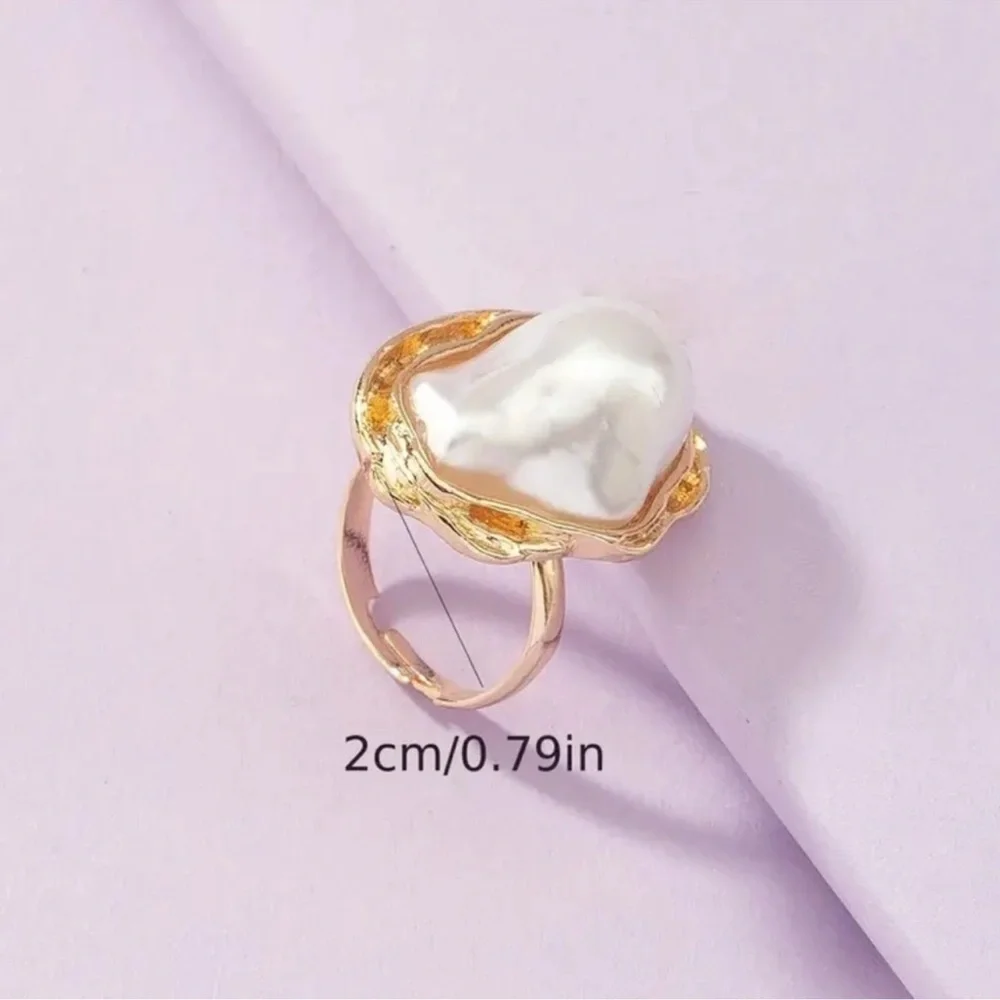 NEW❗️Elegant Gold and Pearl Adjustable Ring. Stylish Ring 🤍